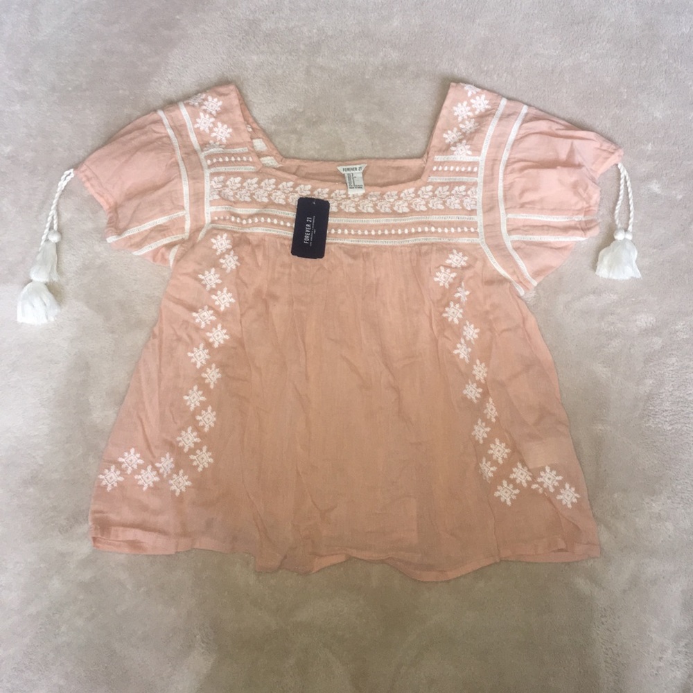 Cute peach forever 21 top new with tags