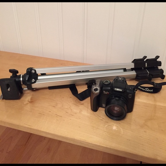 Canon Other - Canon Powershot SX20 camera and tripod Bundle