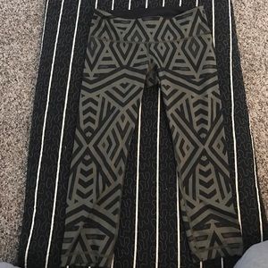 size 6 Lululemon Wunder Unders