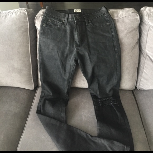 Skinny jeans