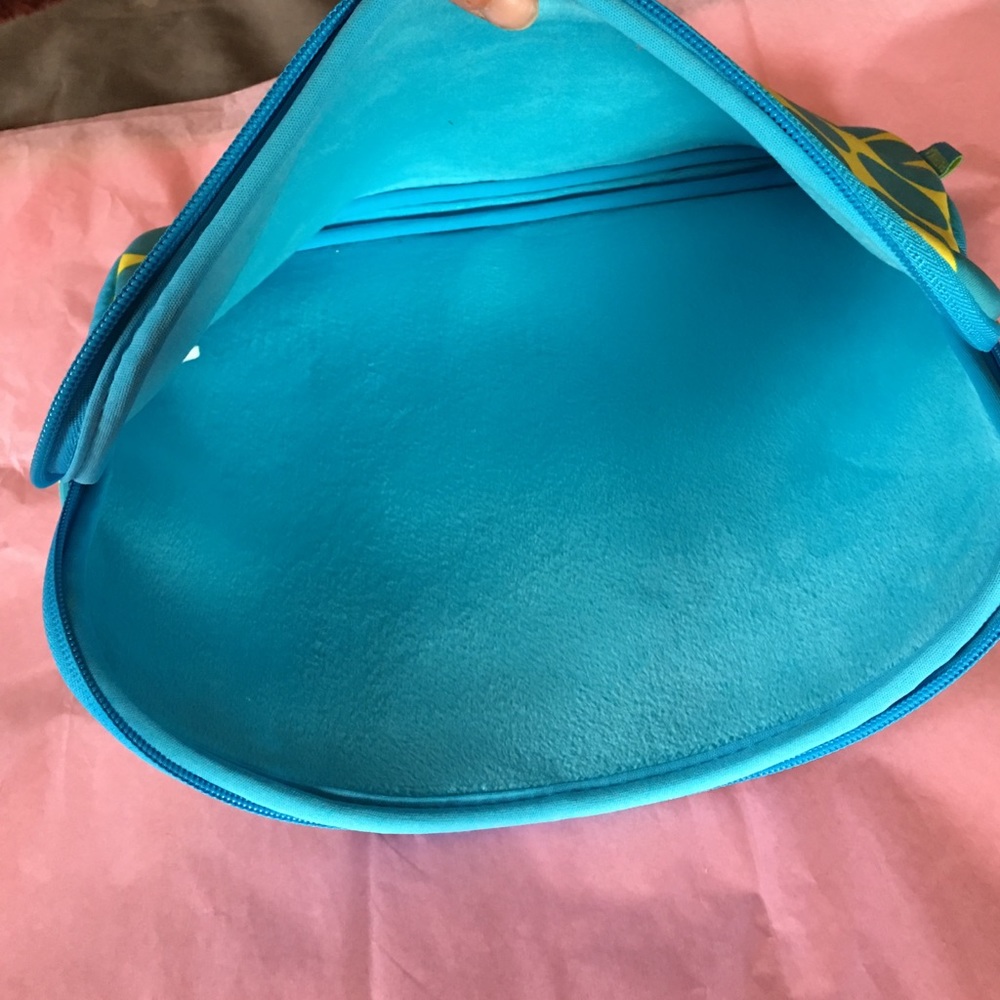 Laptop case - Picture 2 of 2