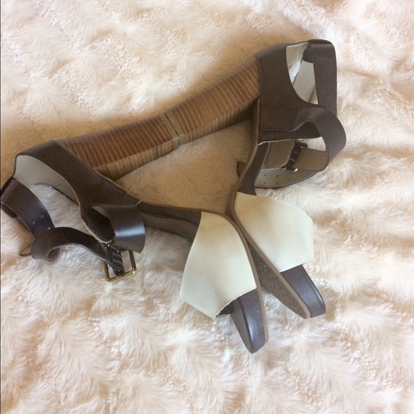 Kenneth Cole Reaction Chunky Strappy Heels - Picture 2 of 4