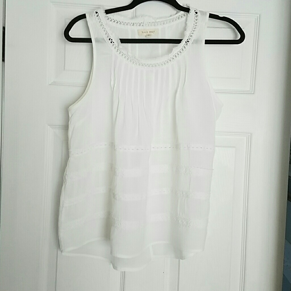 White Flowy Sleeveless Tunic