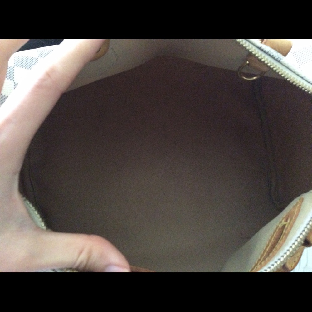 Additional pictures LV speedy