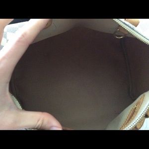 Additional pictures LV speedy