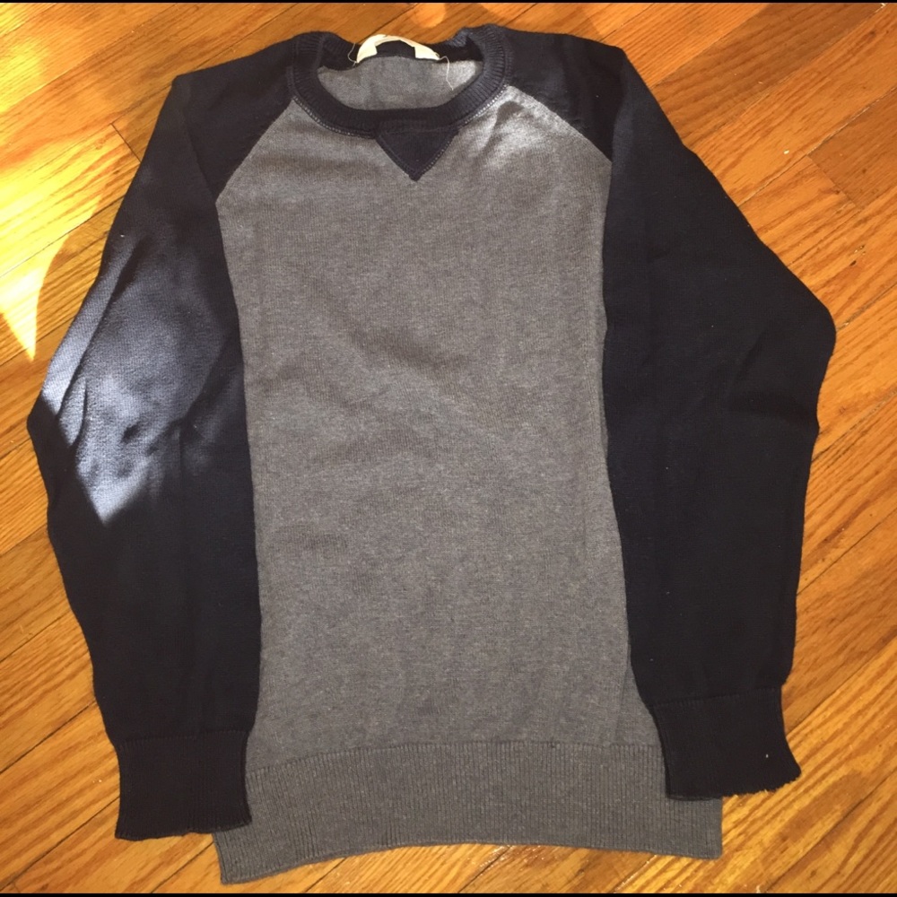 Boys H&M Sweater. Size 8-10