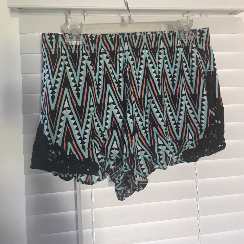 Aztec print rayon shorts