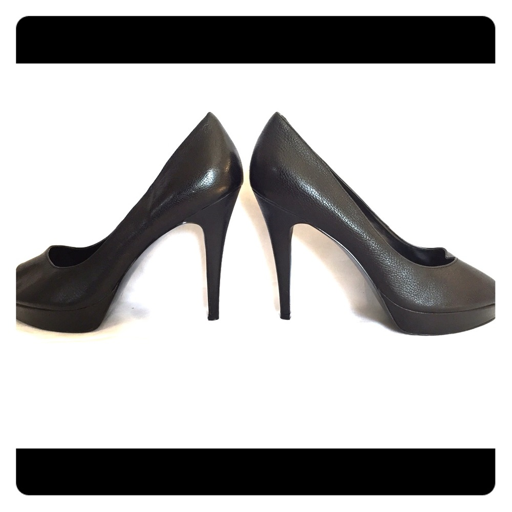 (SOLD)BCBG Paris  Black Leather Peep-Toe  Heel 9.5