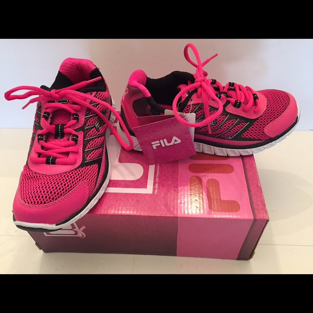 NIB FILA sneakers with Coolmax technology