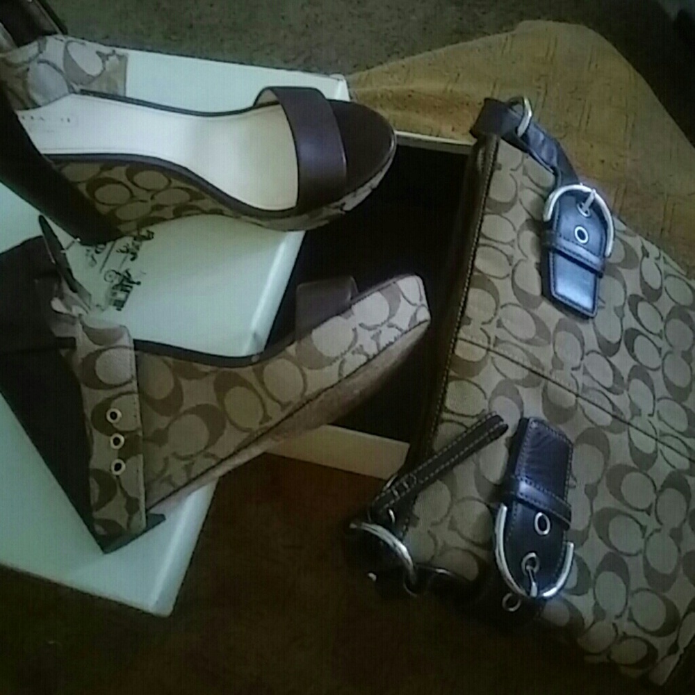 Lowered Bundled COACH