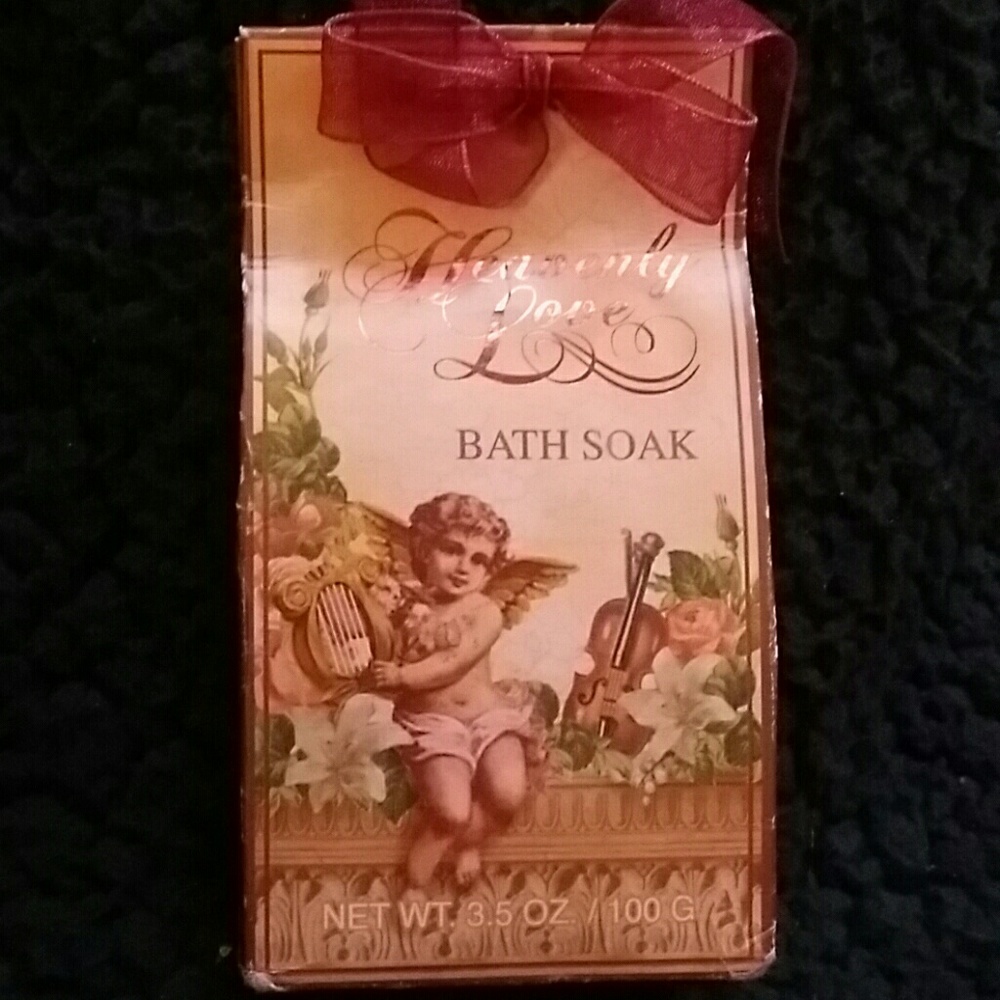HEAVENLY LOVE BATH SOAK