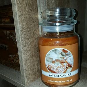 Yankee candle new 22 oz jar