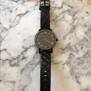 ⌚️ Black quilted MK watch ⌚️