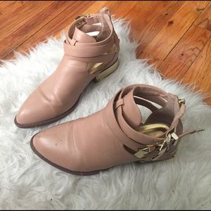 Cutout Ankle boots