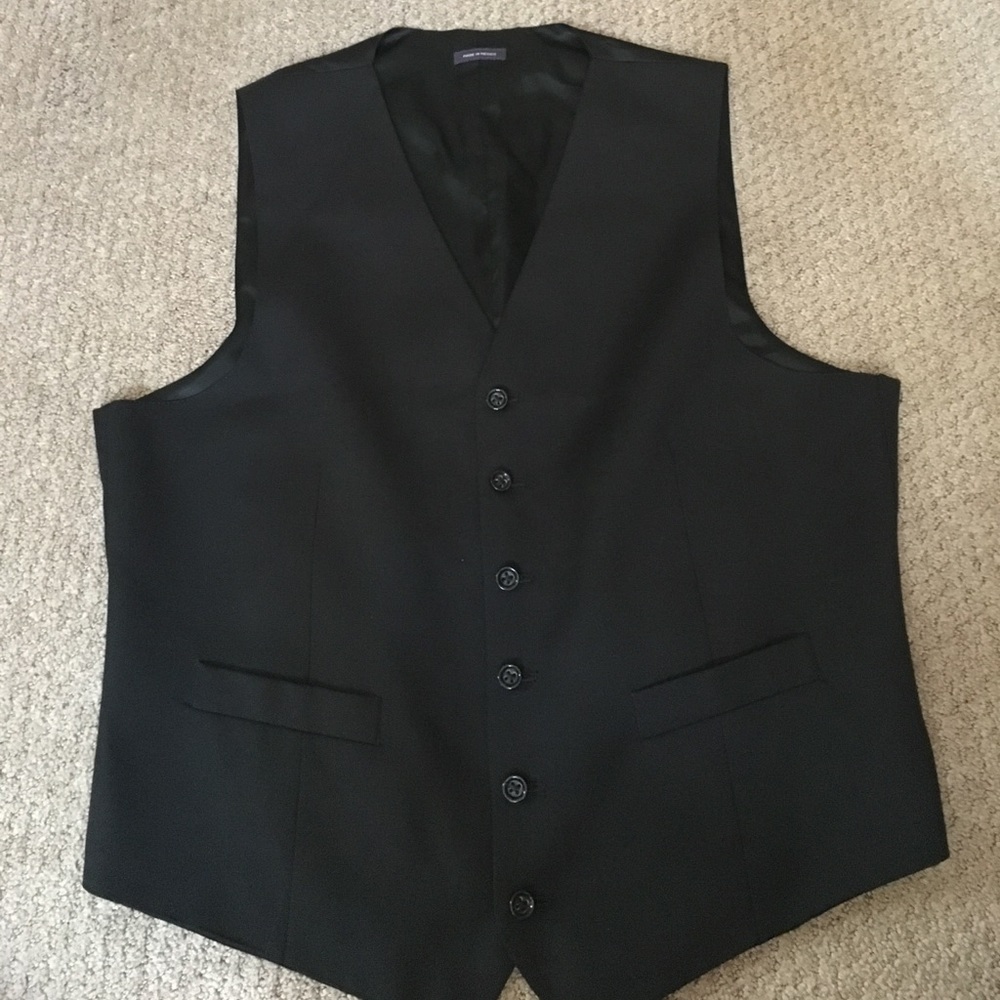 Men's size large vest