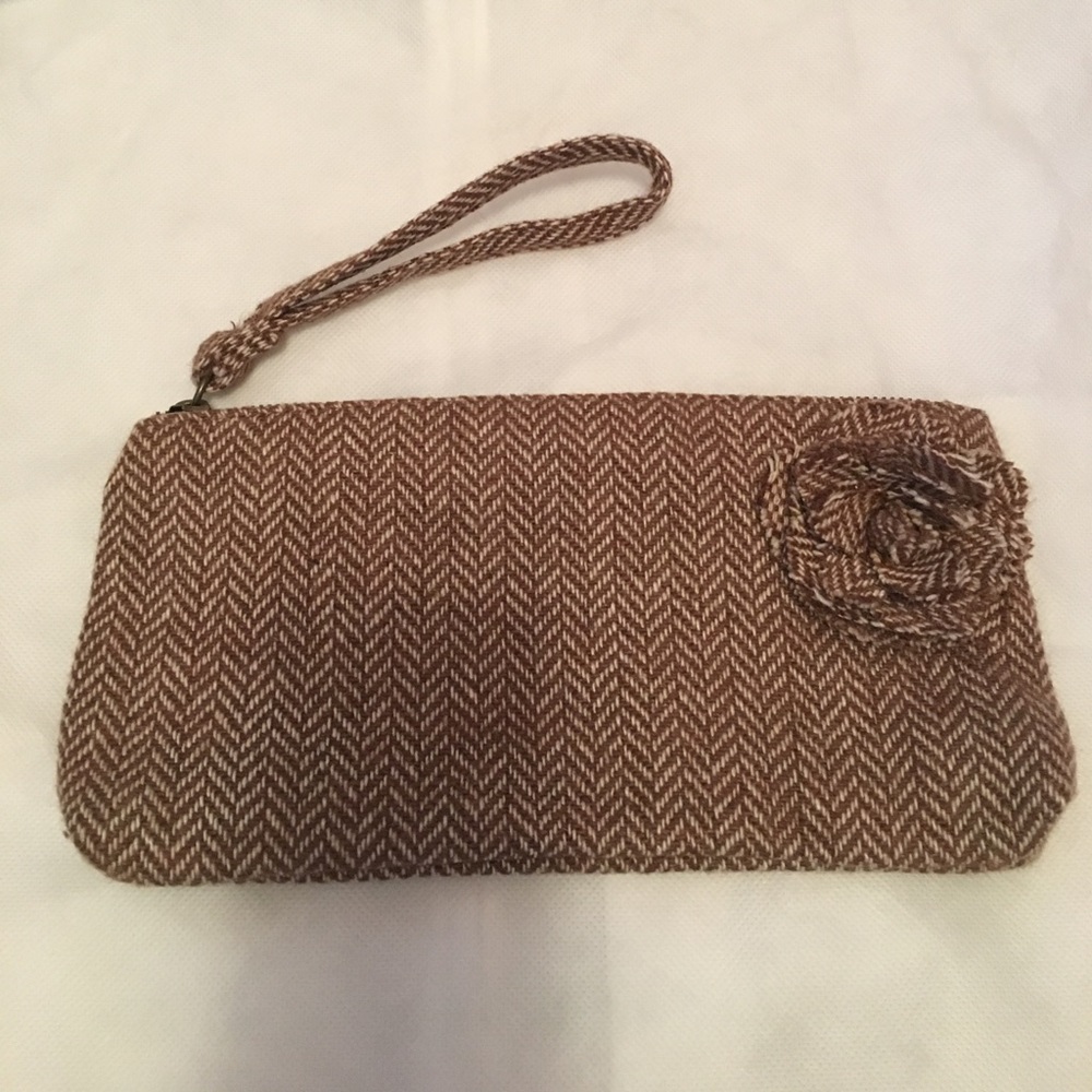 Gently Used Tweed Wristlet