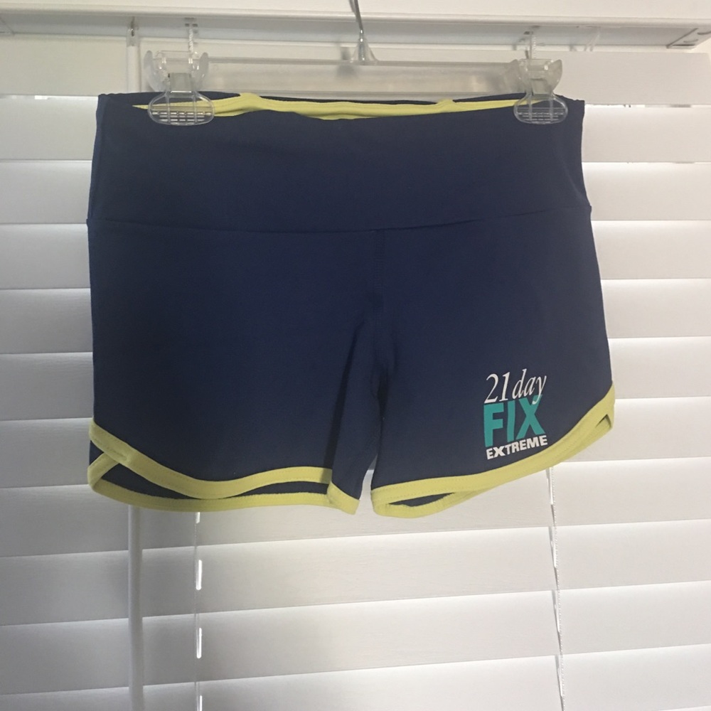 NWT - BEACHBODY 21 Day Fix Extreme workout shorts.