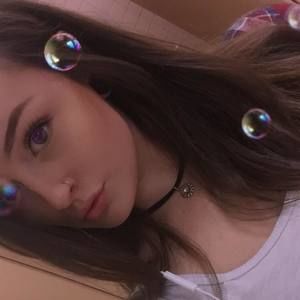 Meet your Posher, Michaela