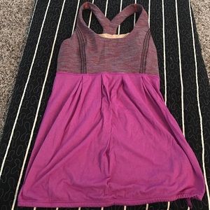 Lululemon tank size 8 with built in bra