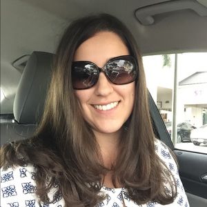 Meet your Posher, Carolyn