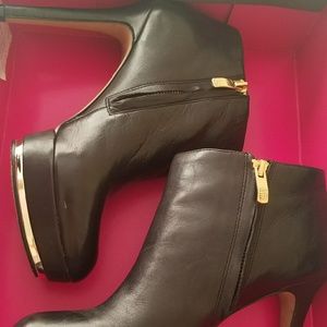 Vince Camuto Booties