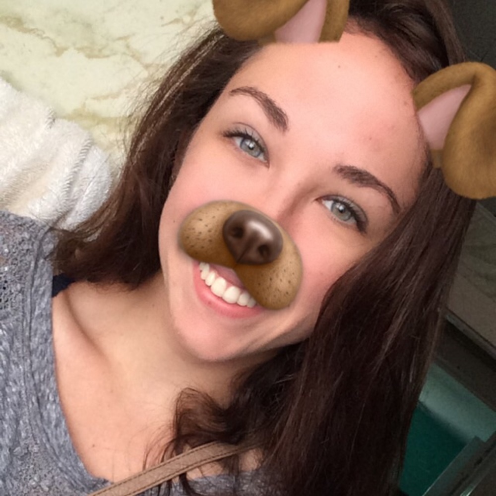 Meet your Posher, Alyssa