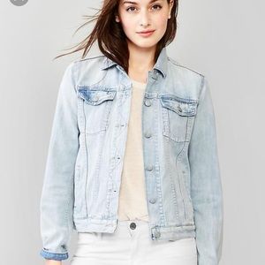 Gap 1969 light denim jacket S