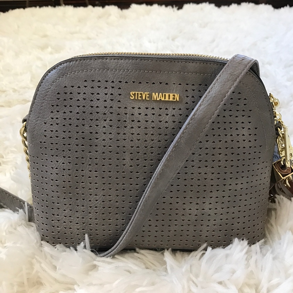 ⭐️Steve Madden satchel + keychain ⭐️