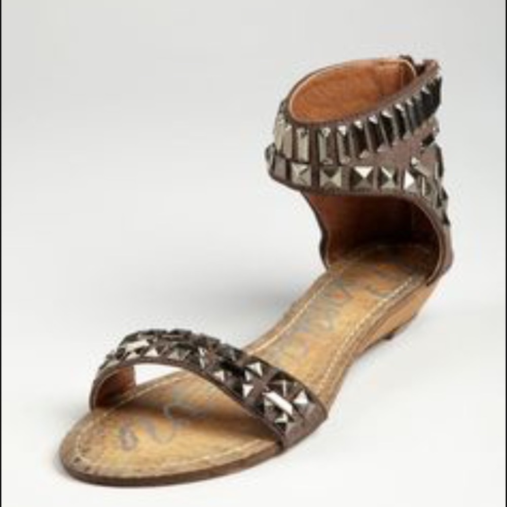 Maria Mare Studded Sandal Size 6