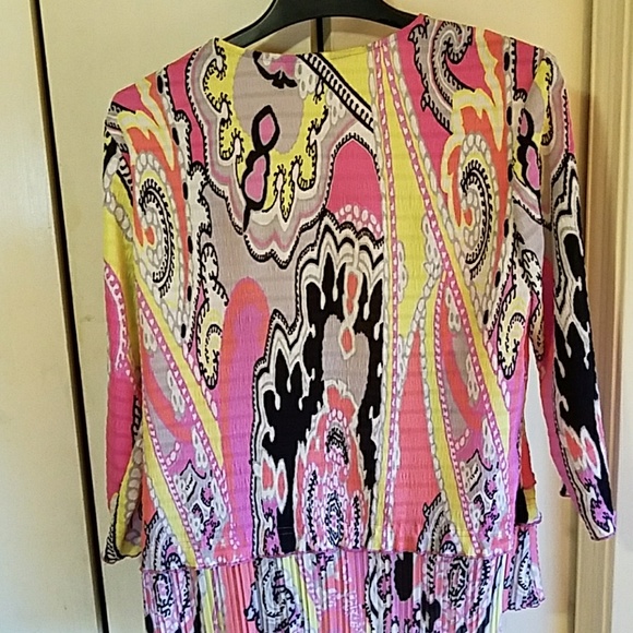 Open Front Wrap - Picture 3 of 3