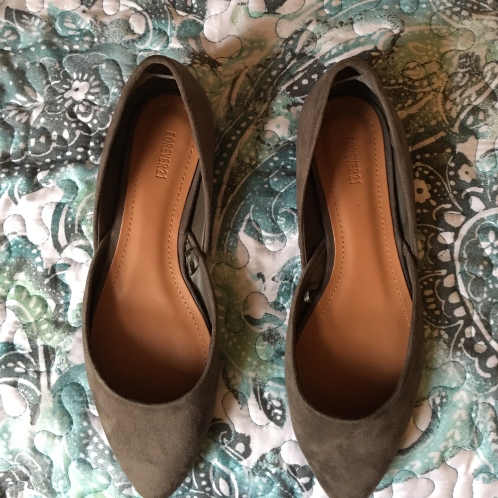 BNWOT Dark Taupe Suede D'Orsay Flats