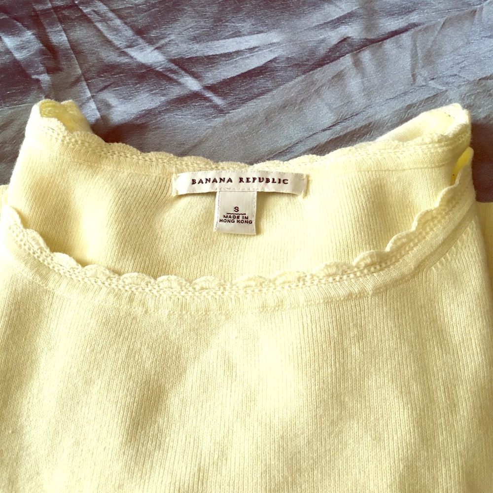 BANANA REPUBLIC