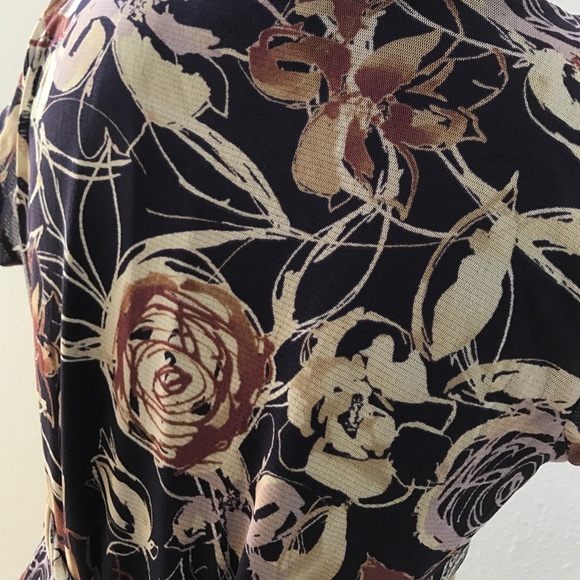 Dark purple floral top - Picture 4 of 5