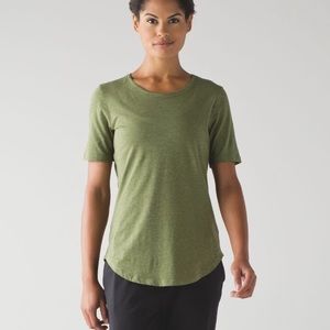 Lululemon Love Tee Crew Short Sleeve Size 4