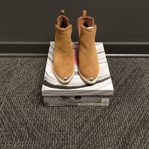 Jeffrey Campbell Camel Hunt the Plains Bootie 8.0