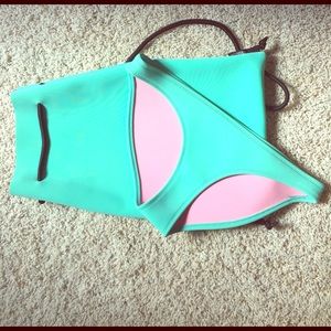 Triangl Neoprene Bottoms & Draw String Bag