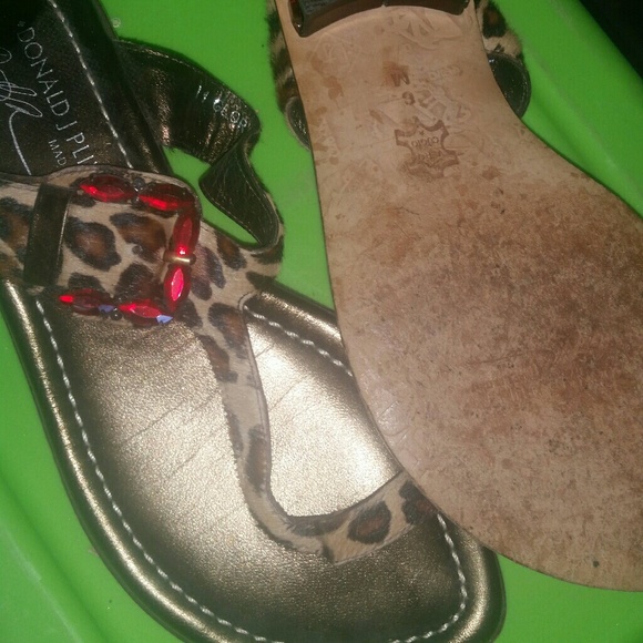 Sandals - Picture 3 of 3