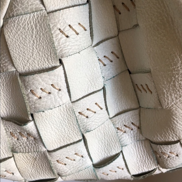 Mitzi Baker White Leather Handbag - Picture 3 of 7