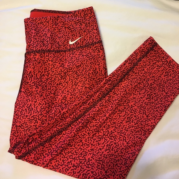 Nike cropped leggings - Picture 3 of 4