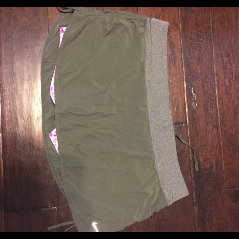 Gray Nike Tennis skirt