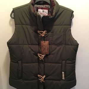 Legendary Whitetails Ladies Quilted Vest Army