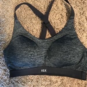 VS Sport Bra 34b
