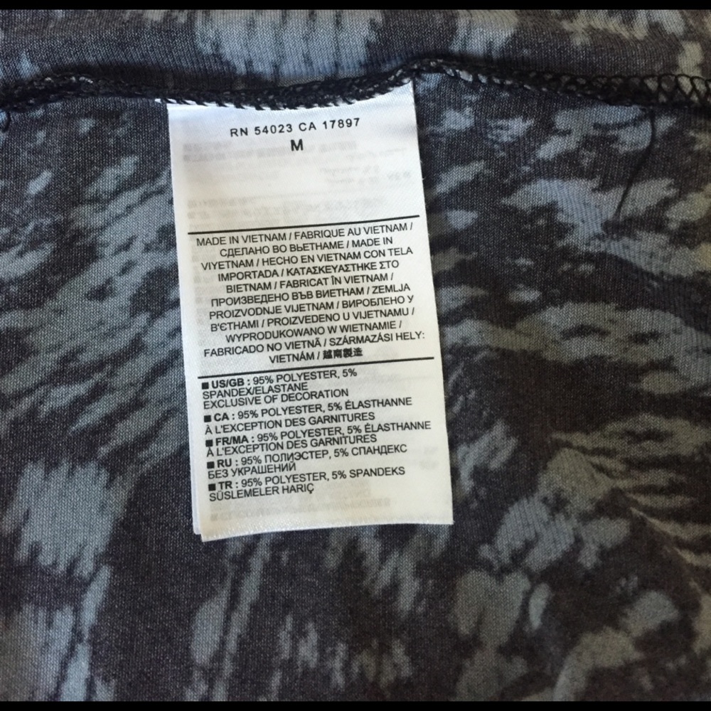 BR Patterned Dress - Picture 4 of 5