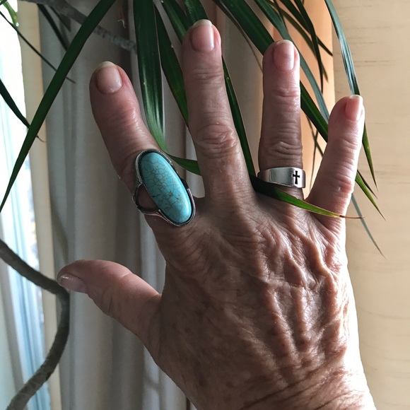 Turquoise Look on Silver Look Ring - Picture 6 of 7