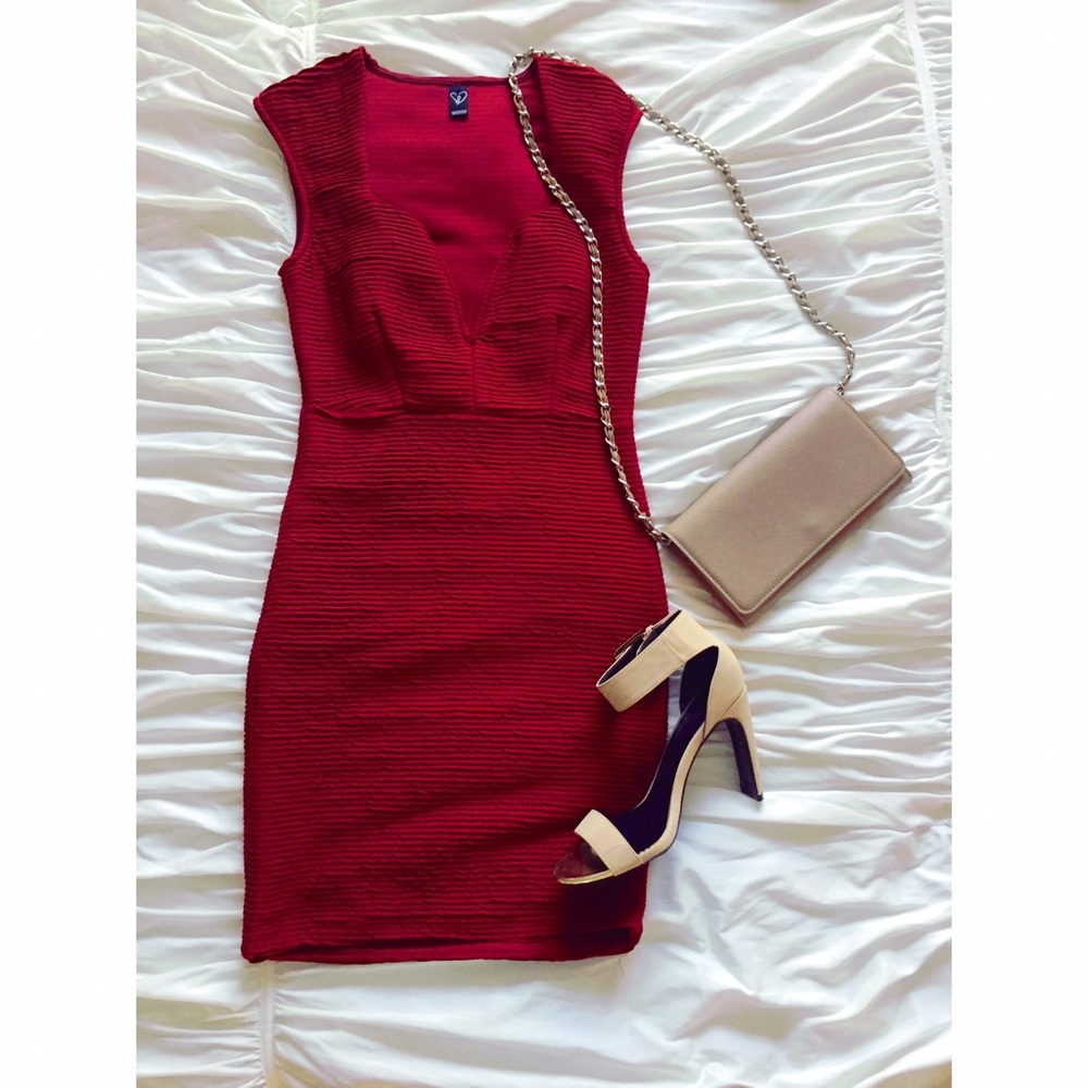💃🏻 PRICE DROP 🔥Windsor Mini Dress