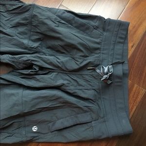 Lululemon Cargo pant  sz4