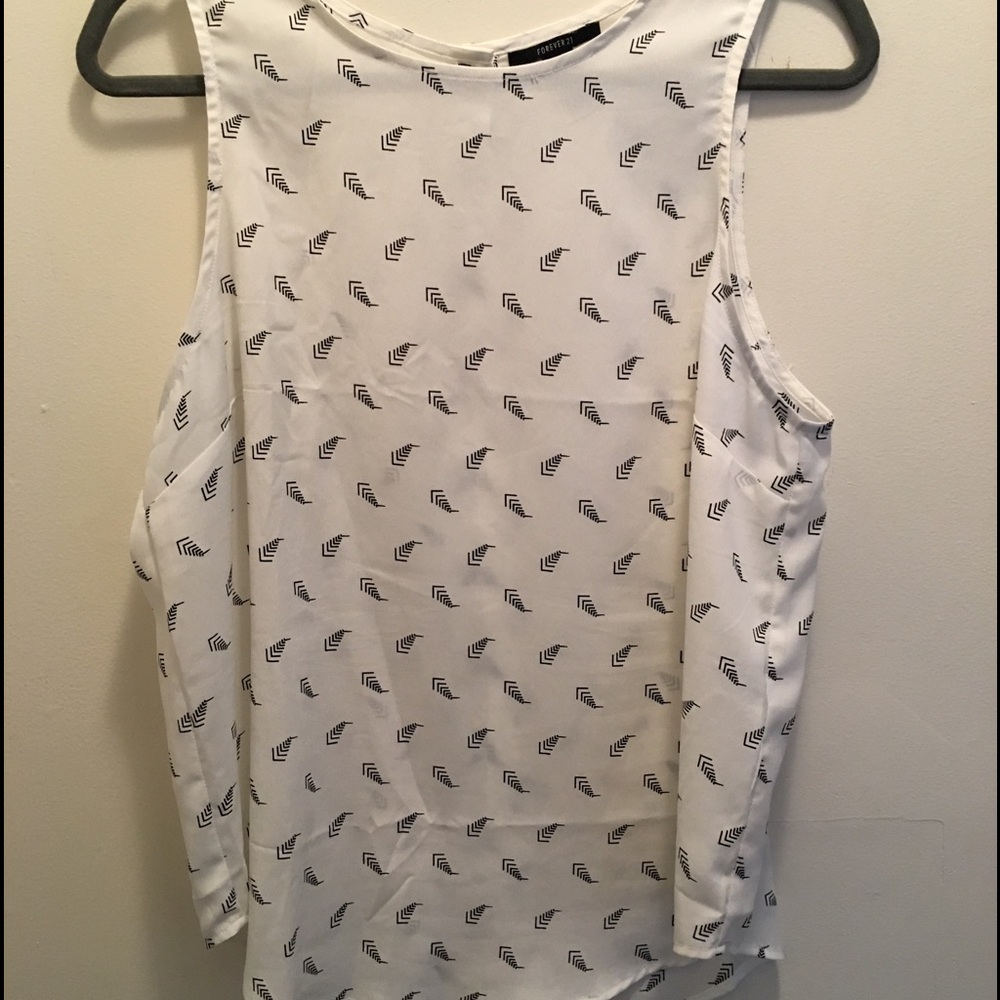 Size Large Forever 21 high neck sleeveless Blouse
