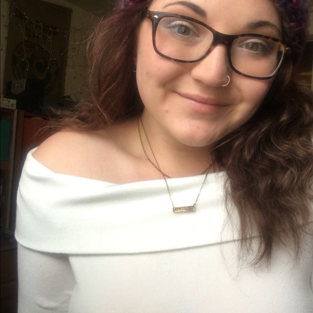 shoulder-less cotton quarter-sleeve