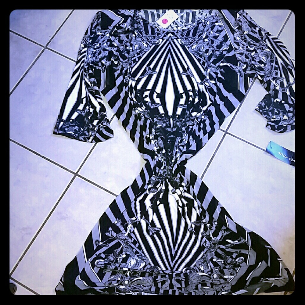 Black/white/grey dress. NWT. Fabulous !!!