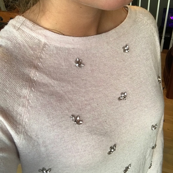 Gemstone Open Back Sweater - Picture 4 of 7